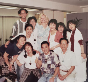 A photo of Verlaine with Japanese Students in 1990s.